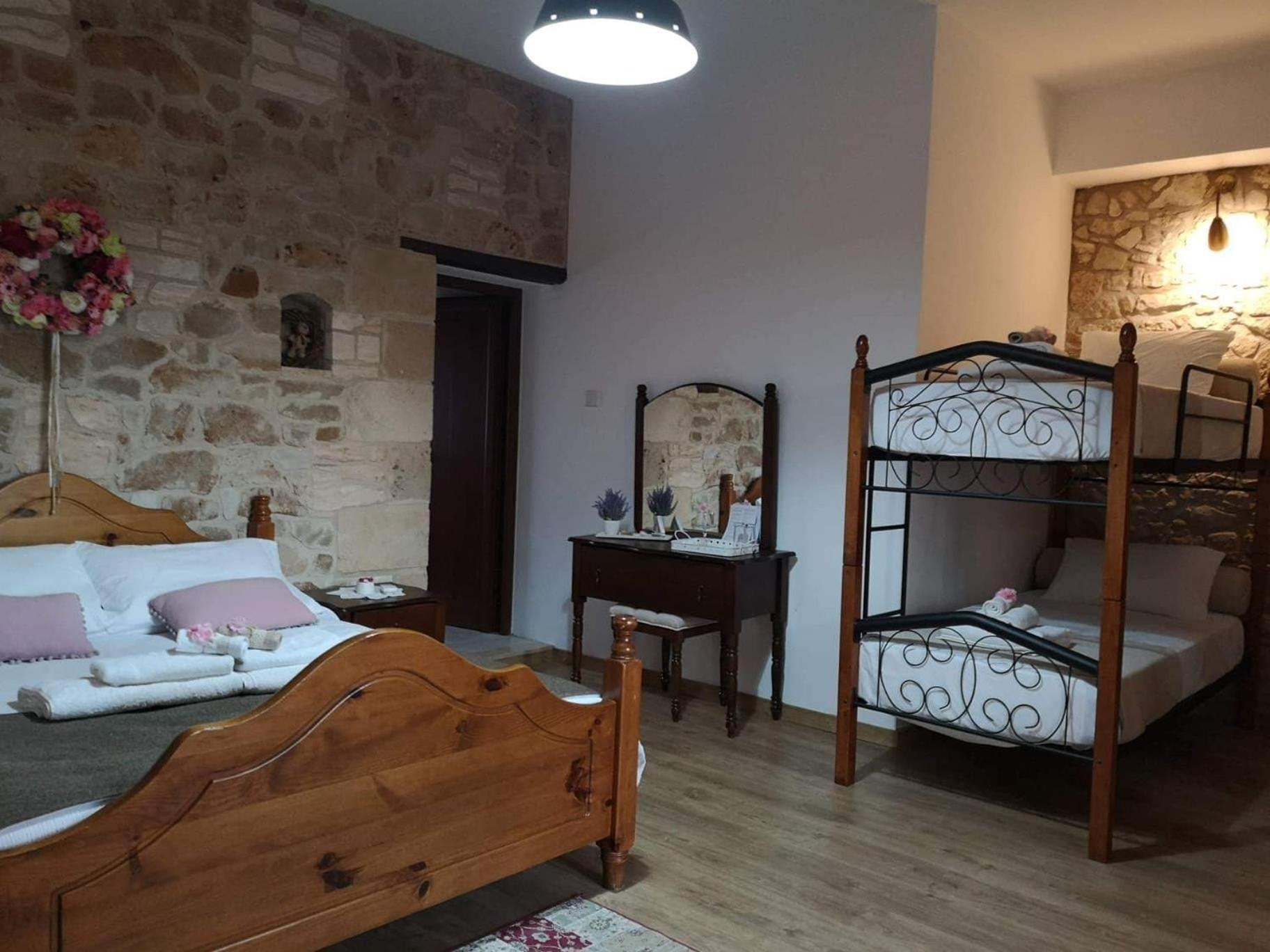 Hanna Koumi Boutique Hotel Kormakiti Quarto foto